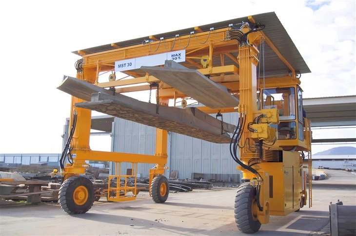 Mobile Travelling Rubber Tyre Gantry Crane factory
